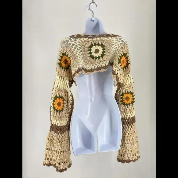 Vintage Crocheted Bell Sleeve Crop Top - Picture 5 of 5